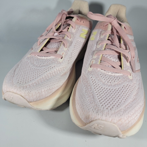 New Balance Fresh Foam 1080p13 Women's Size 8 Running Shoes Sneakers Pink EU 39 - Picture 3 of 10
